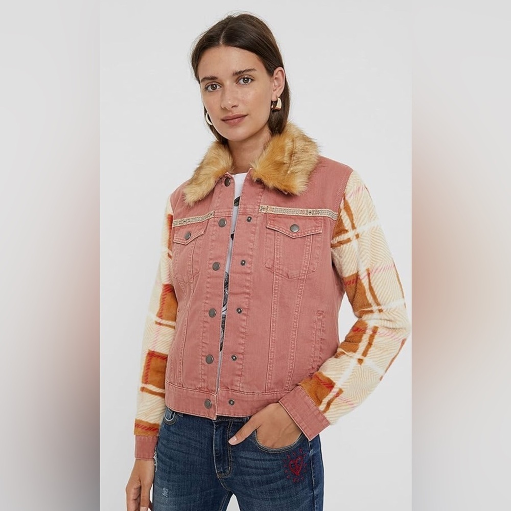 Desigual Lined Jean Jacket with Faux Fur Collar Women’s 6 - Picture 1 of 4